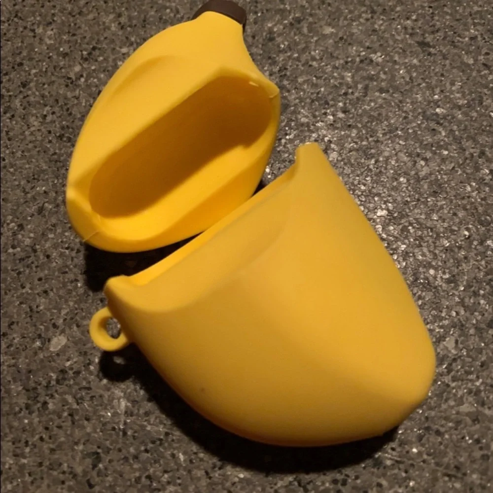 “Chill N Chill Soft Silicone Banana Case